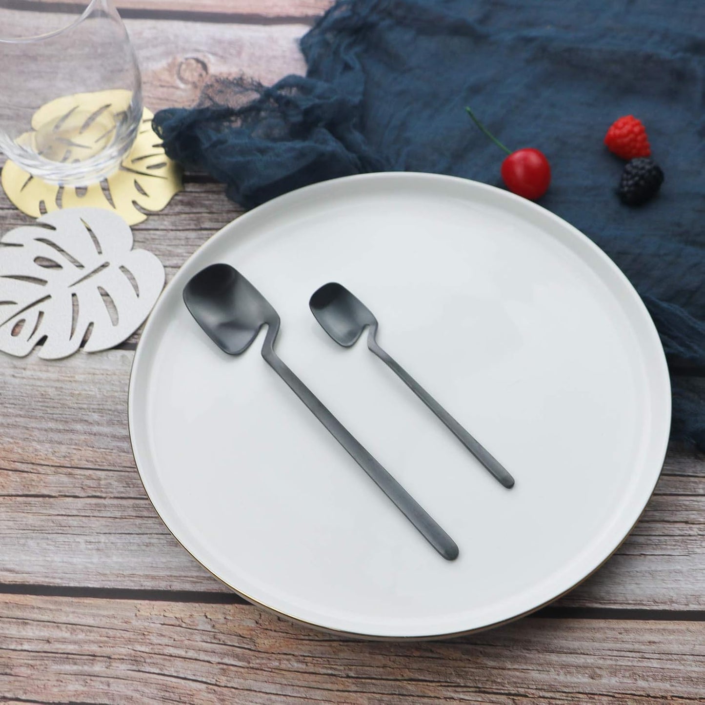JASHII Flatware Set 32-piece Silverware Set Matte Finished Cutlery Set Service for 8 Include Knife/Fork/Spoon/Coffee spoon Dishwasher Safe (Black)
