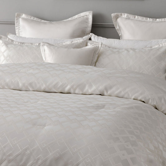 Bianca Firenze Pearl 6 Pcs Jacquard Geometric Comforter Set Queen/King